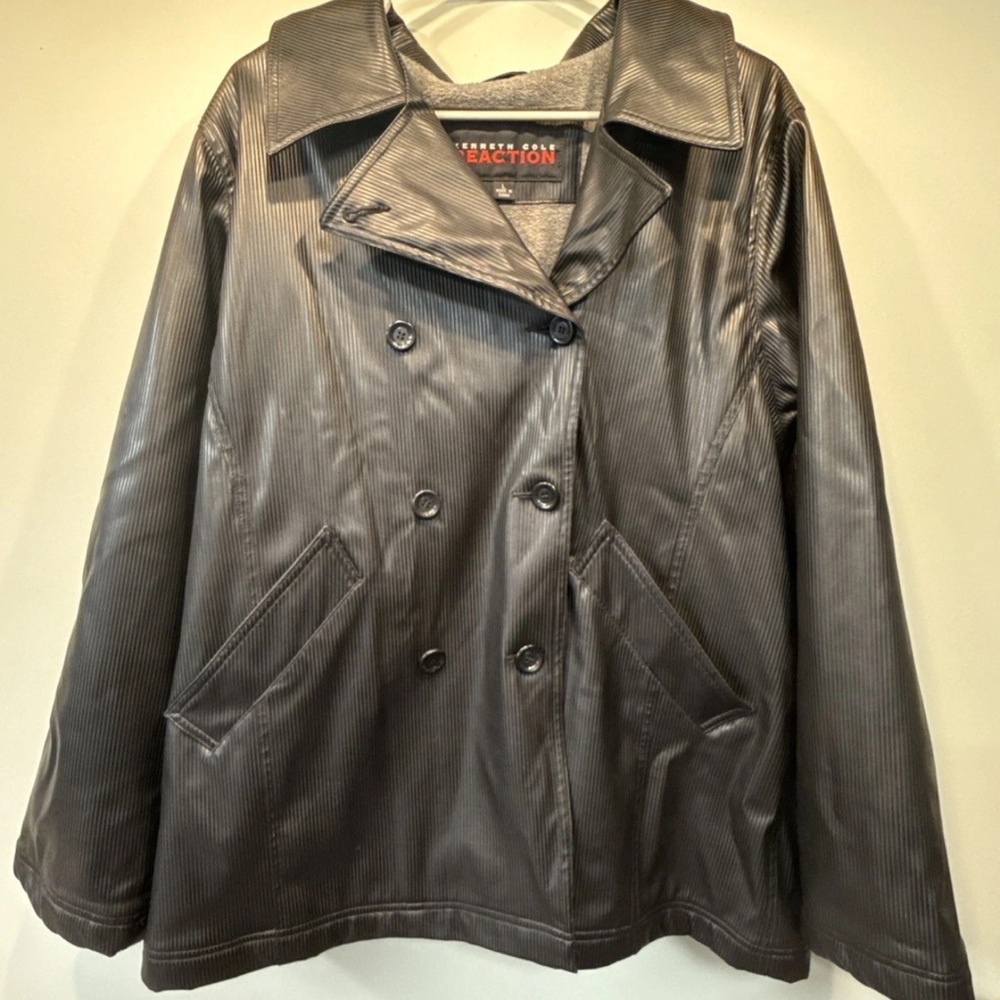 kenneth cole reaction size large thinly striped leather jacket